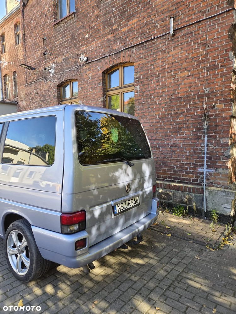 Volkswagen Caravelle - 23