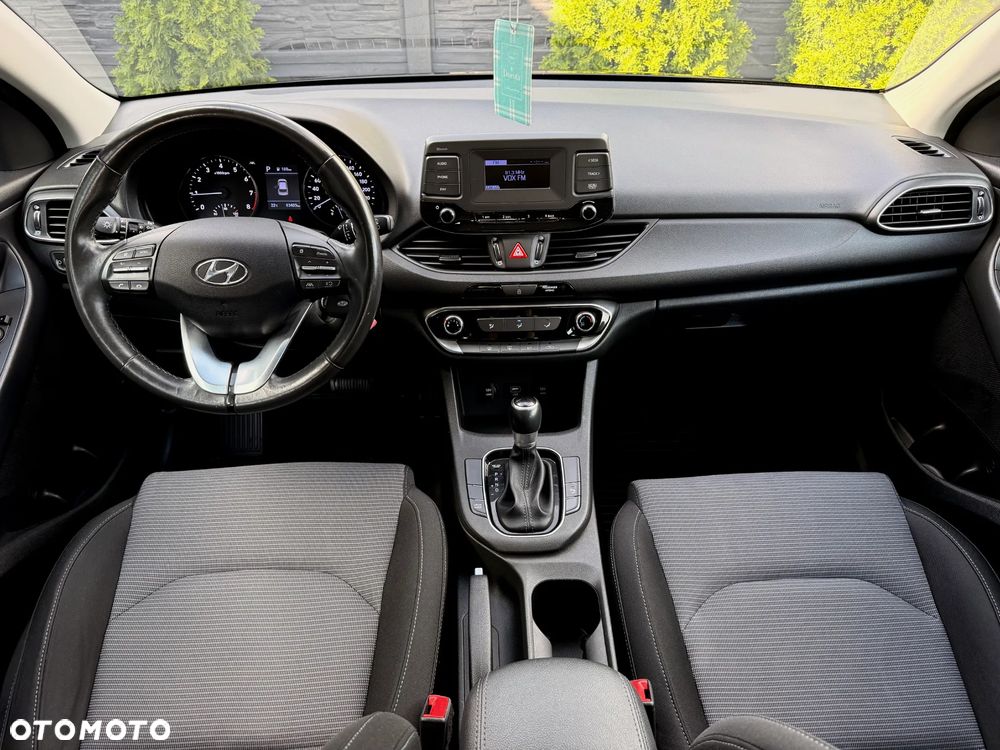 Hyundai i30 1.0 T-GDI Classic + DCT - 11