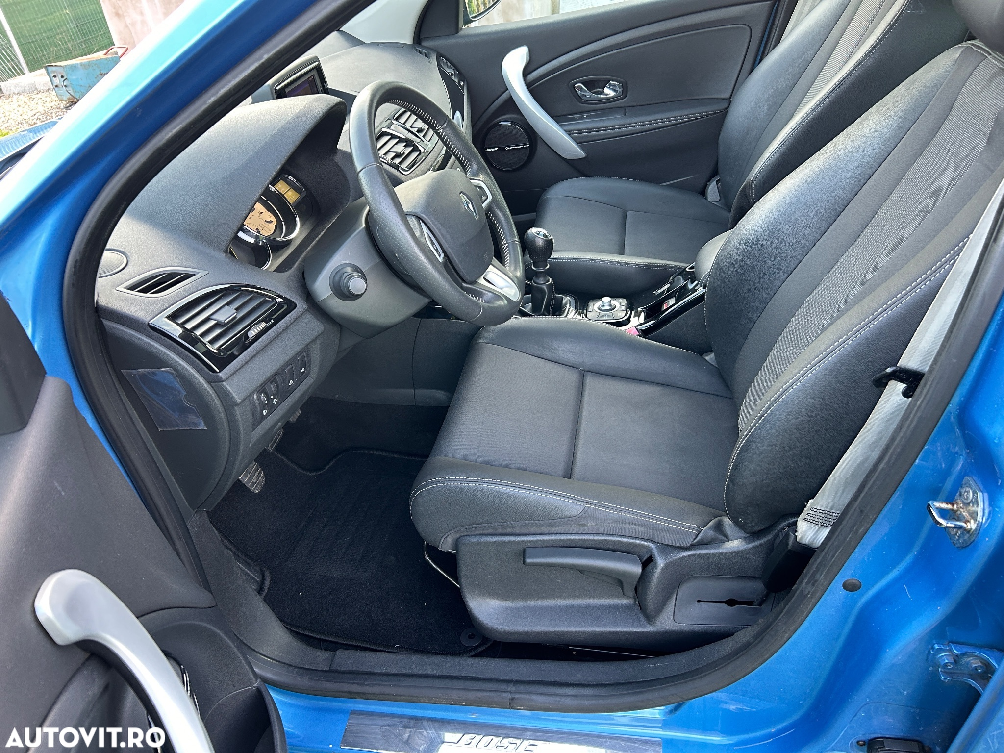 Renault Megane Grandtour ENERGY TCe 115 Start & Stop Bose Edition - 10