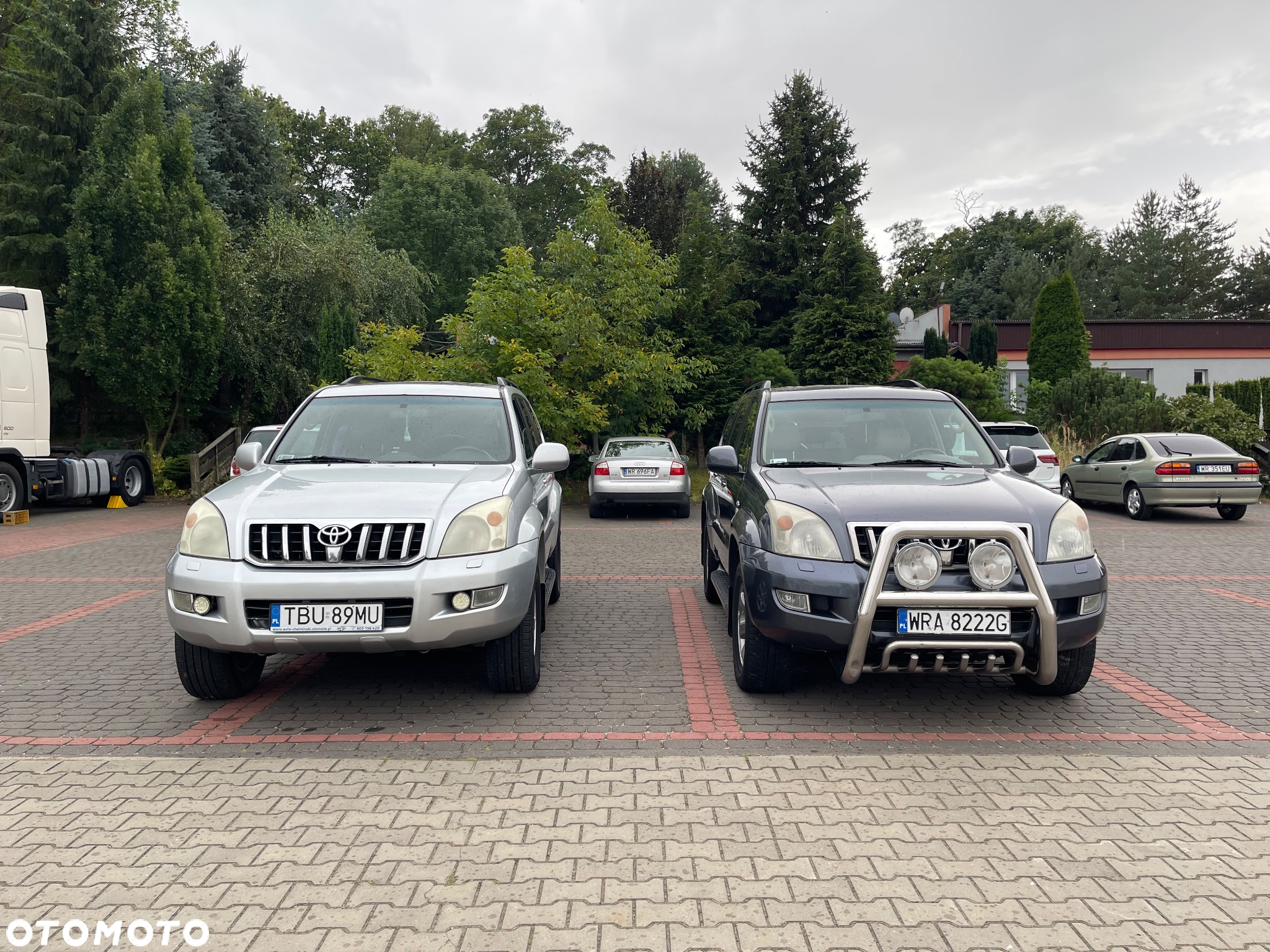 Toyota Land Cruiser - 2