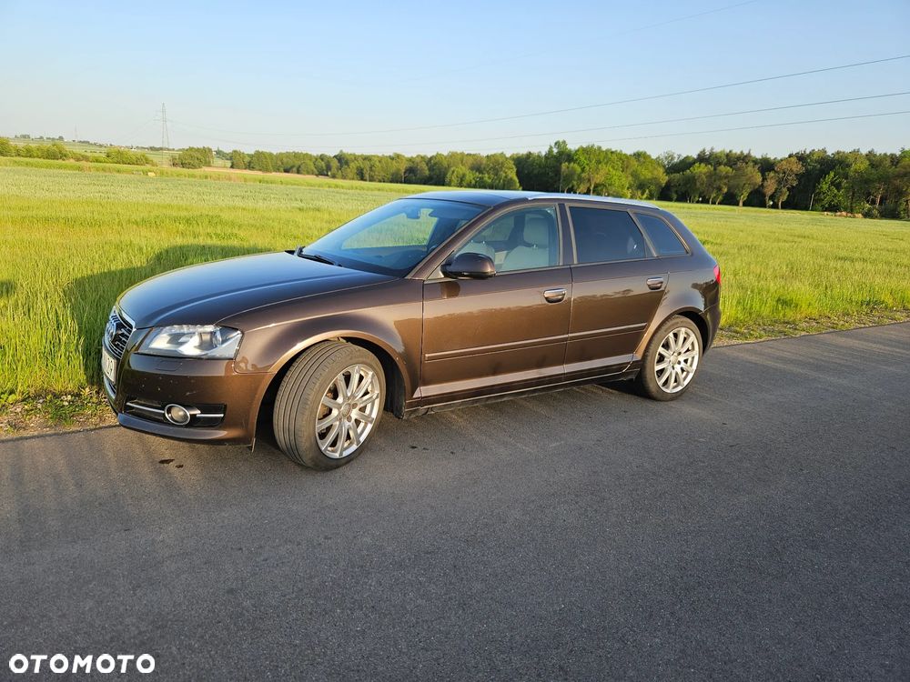 Audi A3 Sportback 2.0 TDI quattro Ambiente - 2