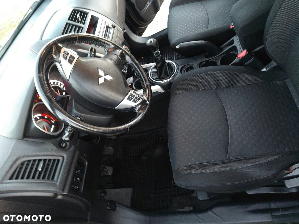 Mitsubishi Asx 2011 photo 4