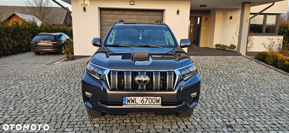 Toyota Land Cruiser LC 2.8 D-4D Invincible - 8