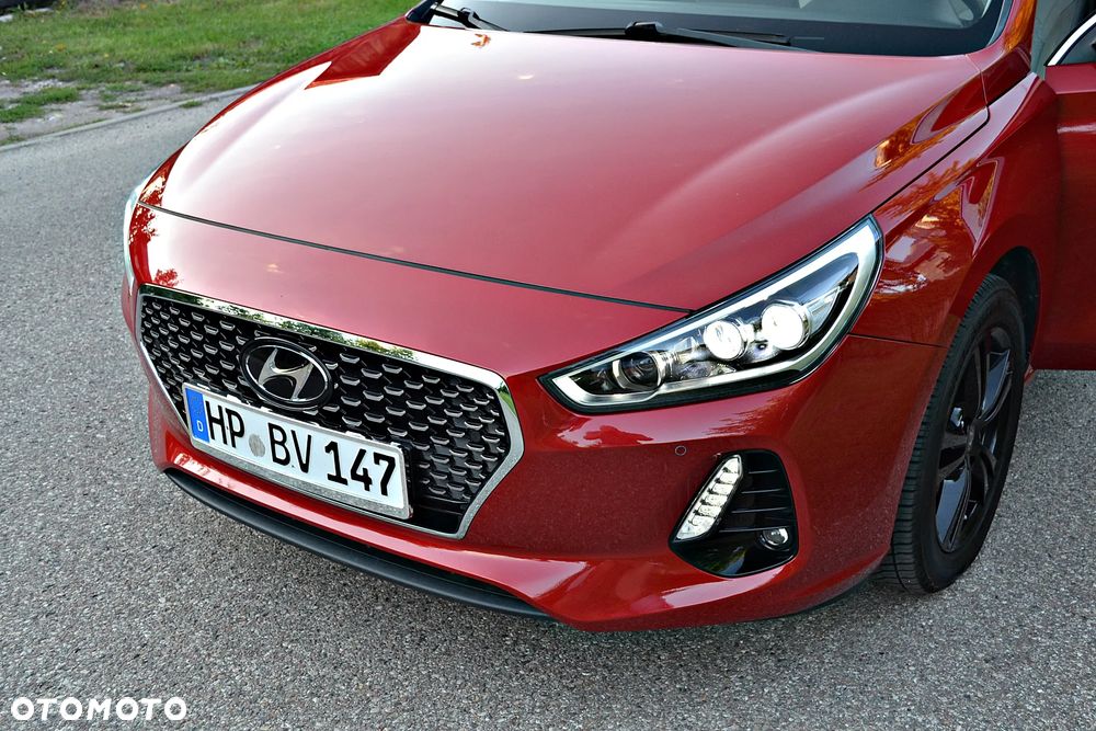 Hyundai i30 blue 1.6 CRDi Premium - 20