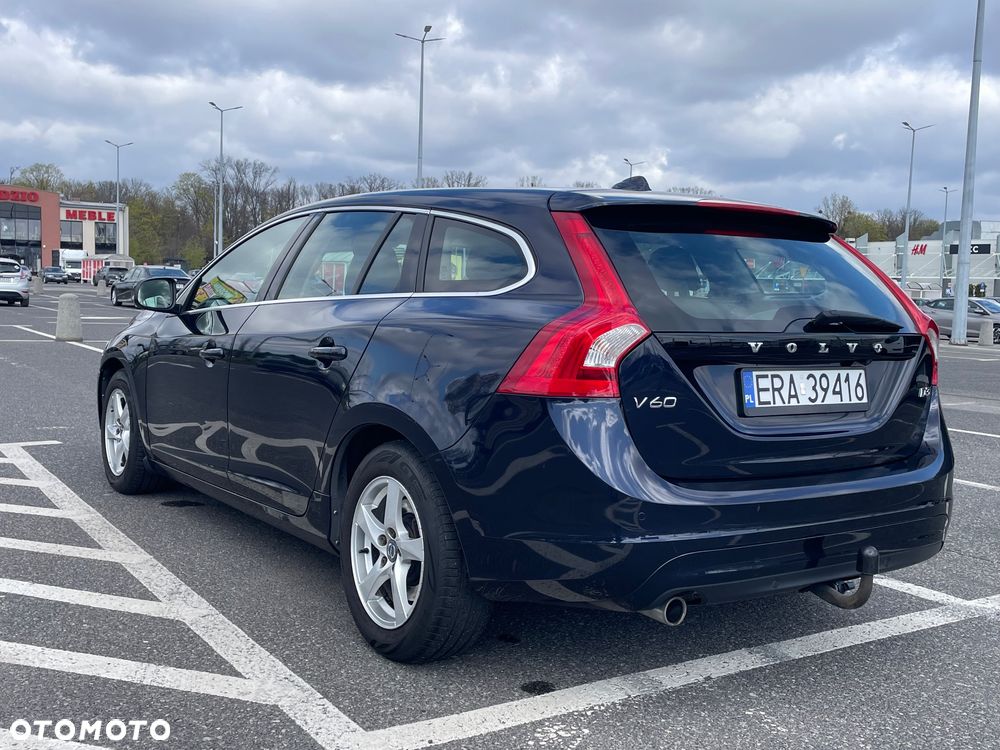 Volvo V60 D3 Momentum - 7