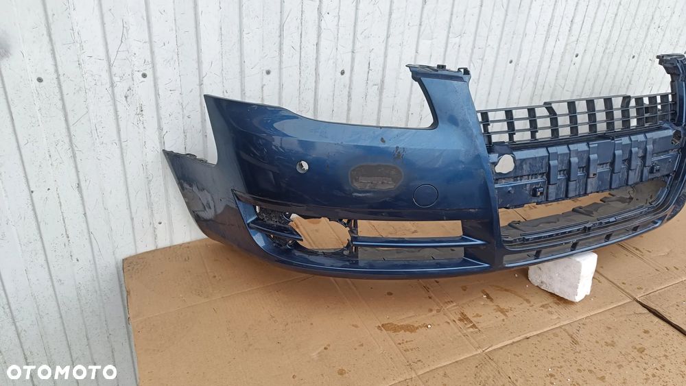 AUDI A4 B7 ZDERZAK PRZÓD