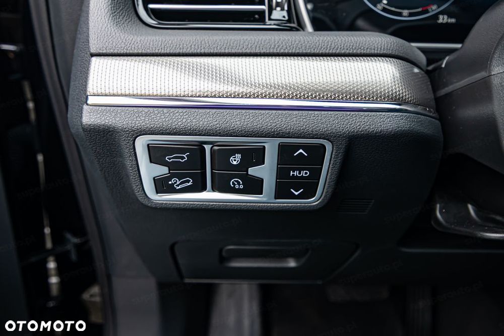 Hongqi HS5 2.0T AWD - 9