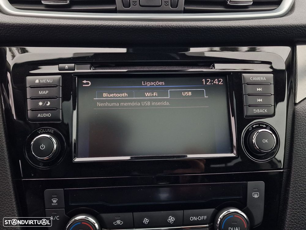 Nissan Qashqai 1.5 dCi N-Connecta DCT - 39