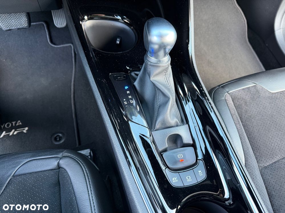 Toyota C-HR 2.0 Business-Edition - 25