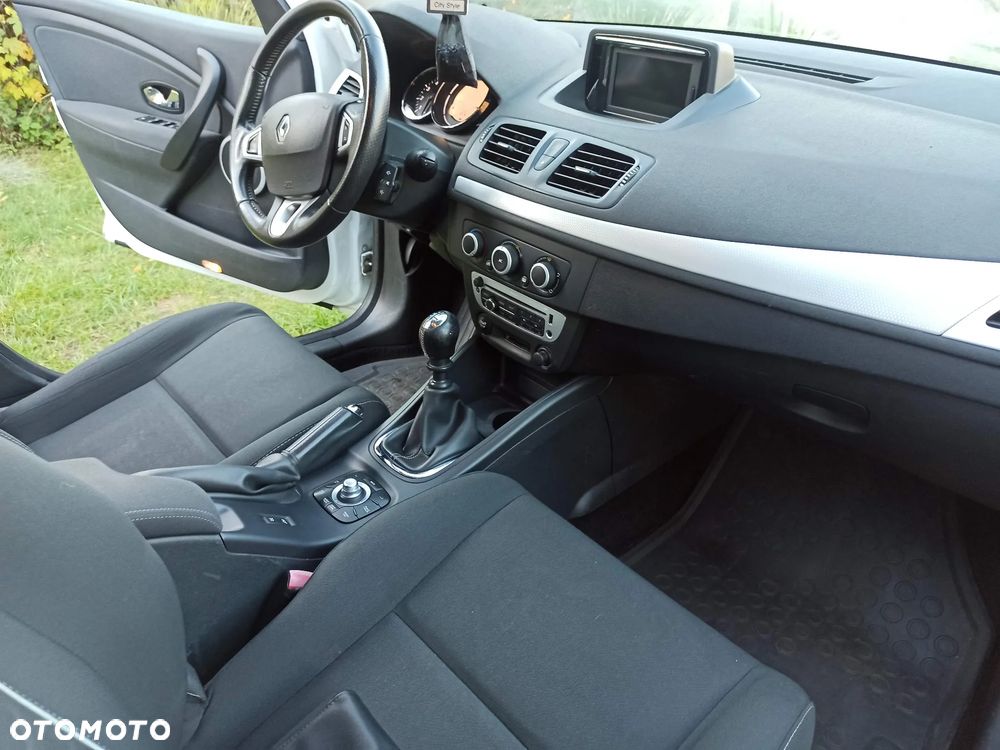 Renault Megane 1.6 dCi Energy Limited EU6 - 11