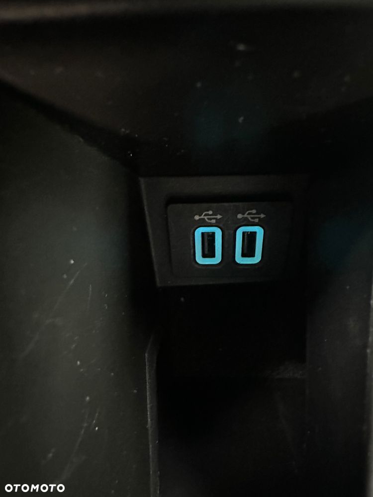 Ford Kuga 2.0 TDCi AWD Edition - 22