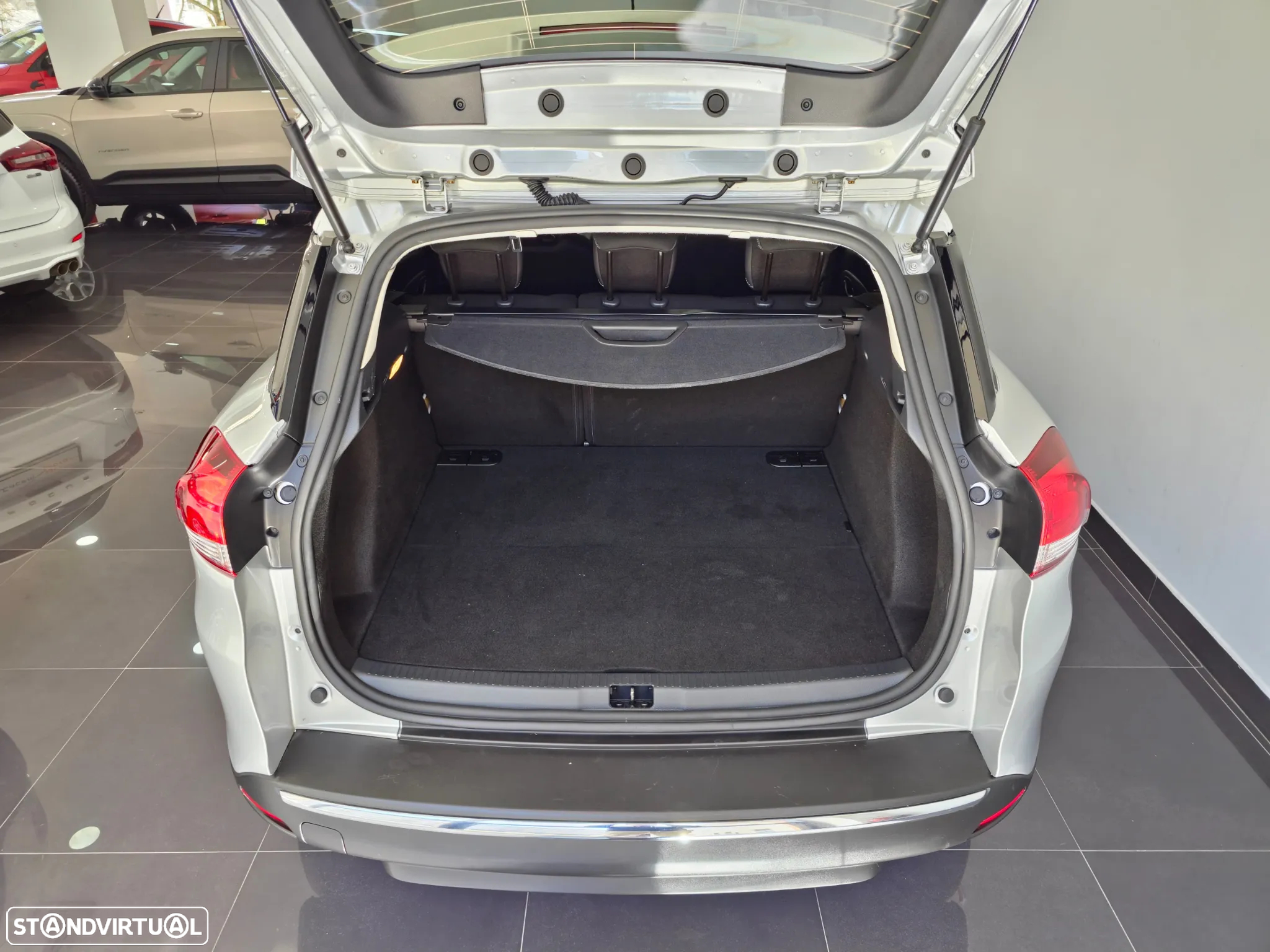Renault Clio Sport Tourer 0.9 TCe Limited - 9