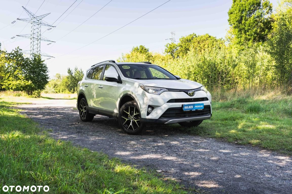 Toyota RAV4 - 4