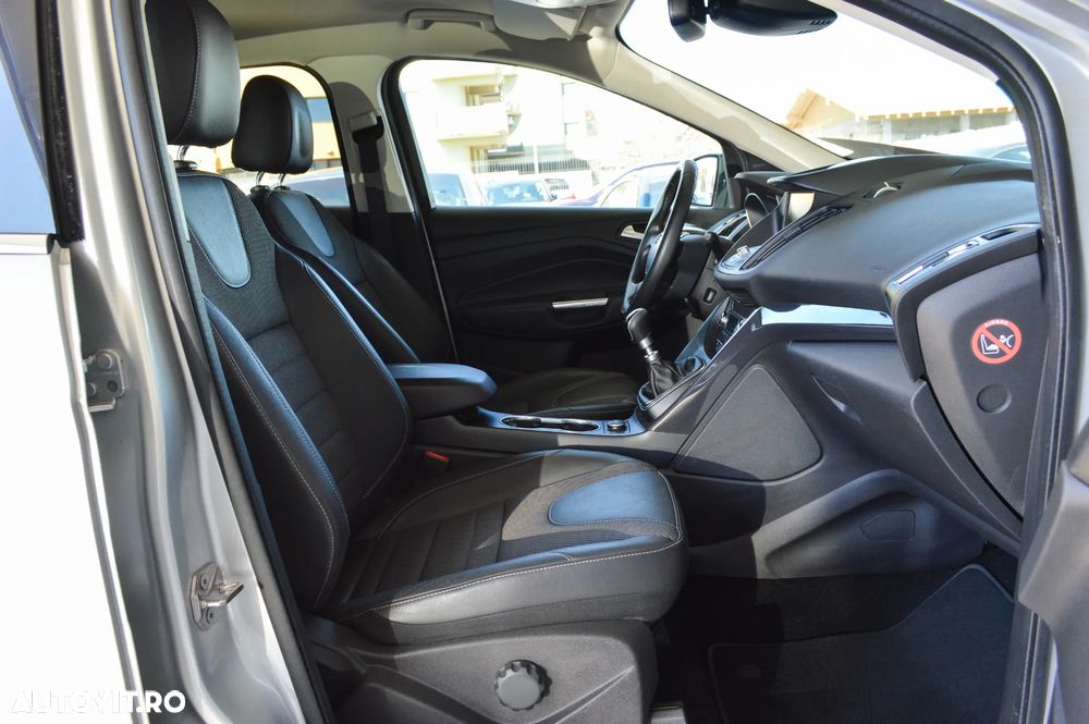 Ford Kuga 2.0 TDCi 2x4 Black & Silver - 18