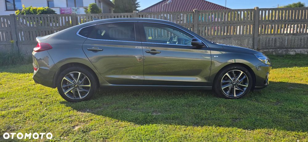 Hyundai i30 1.5 T-GDI 48V Comfort DCT - 10