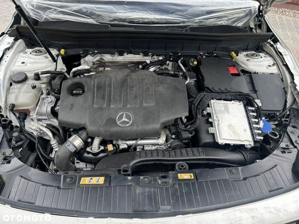 Mercedes-Benz GLB - 19