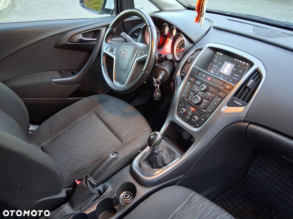 Opel Astra 1.6 Business EU6 - 26