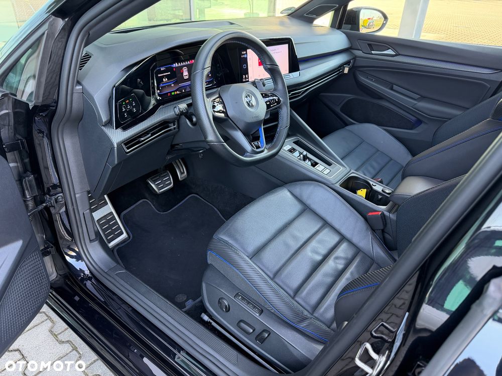Volkswagen Golf - 17