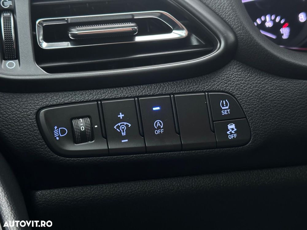 Hyundai i30 1.5 110CP 5DR M/T Comfort - 30