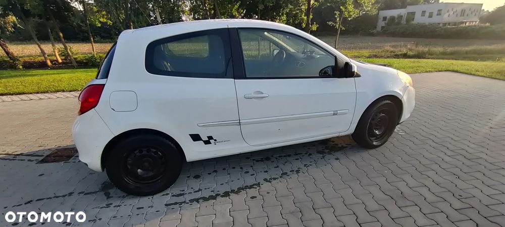 Renault Clio 1.5 dCi Alize - 5