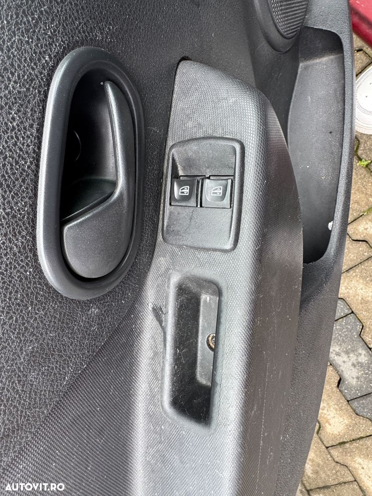 Dacia Sandero 1.0 SCe Ambiance - 11