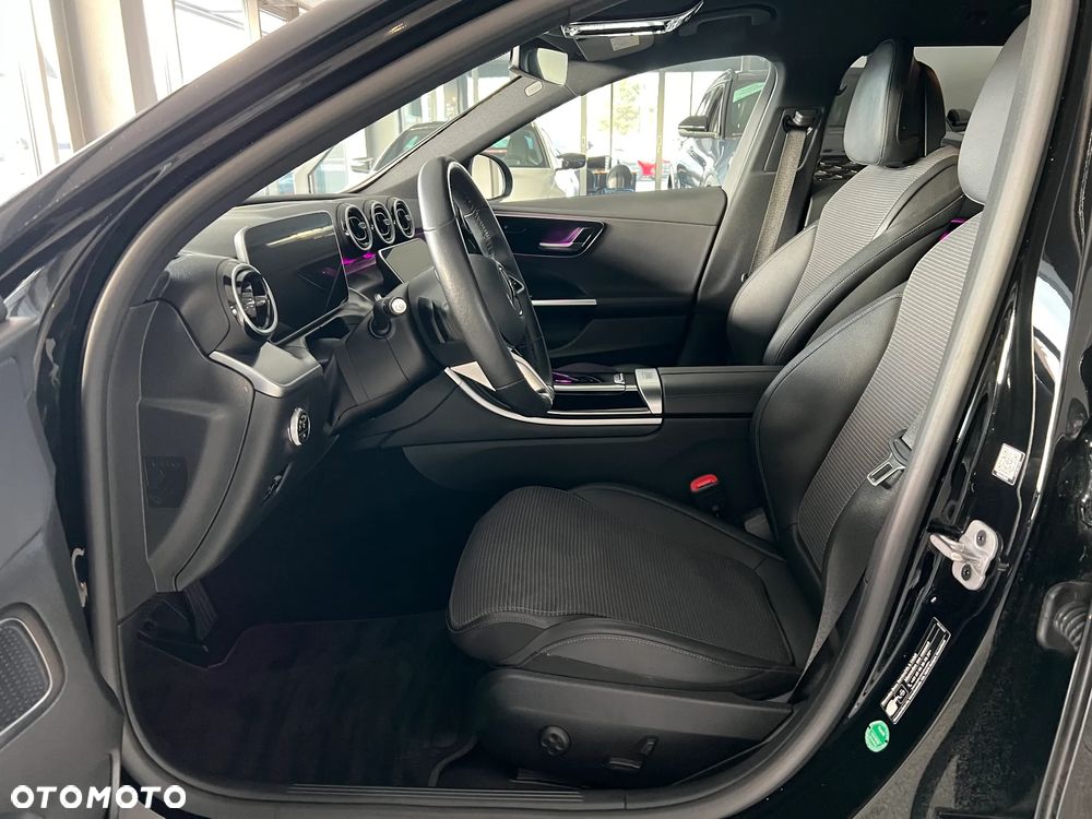 Mercedes-Benz Klasa C 300 d 9G-TRONIC - 22