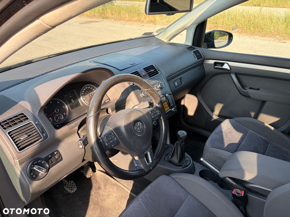 Volkswagen Touran 2.0 TDI DPF Comfortline - 8