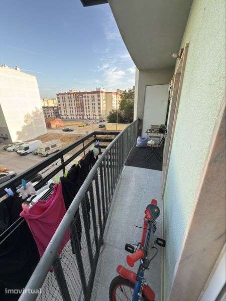 Vendo T3 no Bairro Afonso Costa - Grande imagem: 3/11