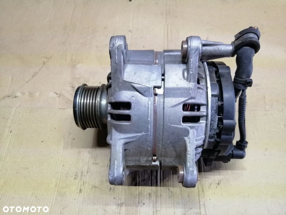 Volkswagen Jetta V 2.0 TDi alternator Bosch 140A 0124525525 - 4