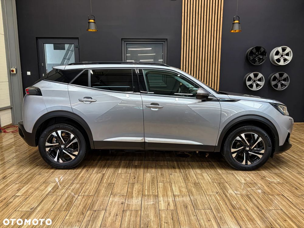 Peugeot 2008 1.2 PureTech Allure Pack S&S - 6