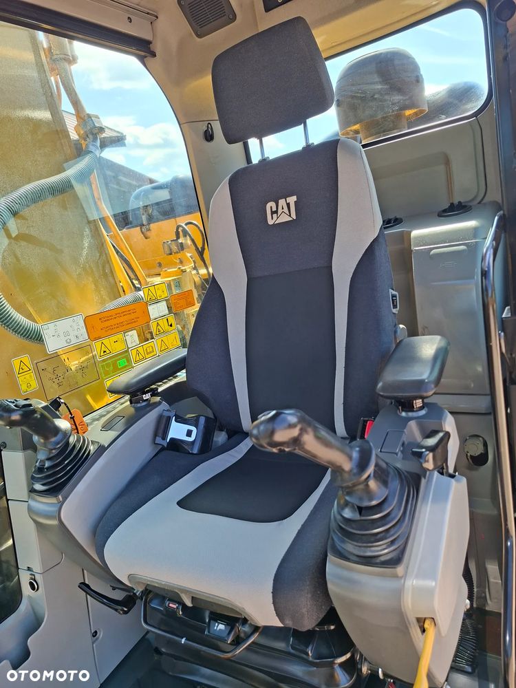 Caterpillar CAT 320 EL - 36