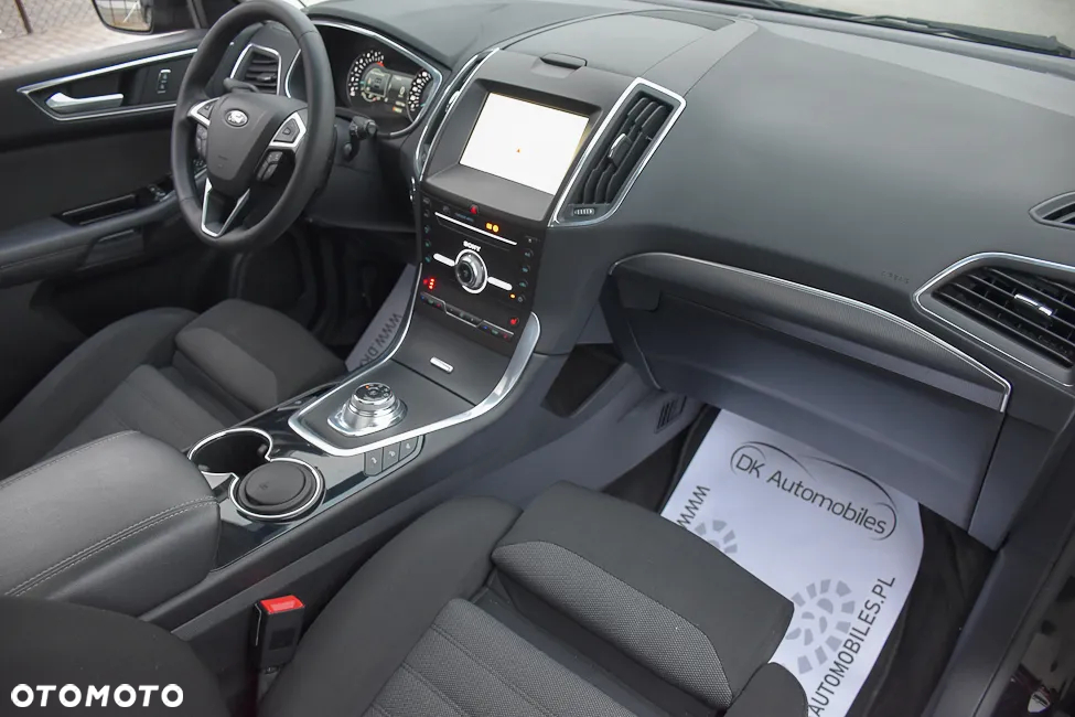 Ford S-Max 2.0 EcoBlue Titanium - 26