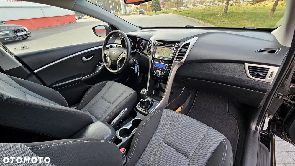 Hyundai i30 1.6 Fifa World Cup Edition - 38