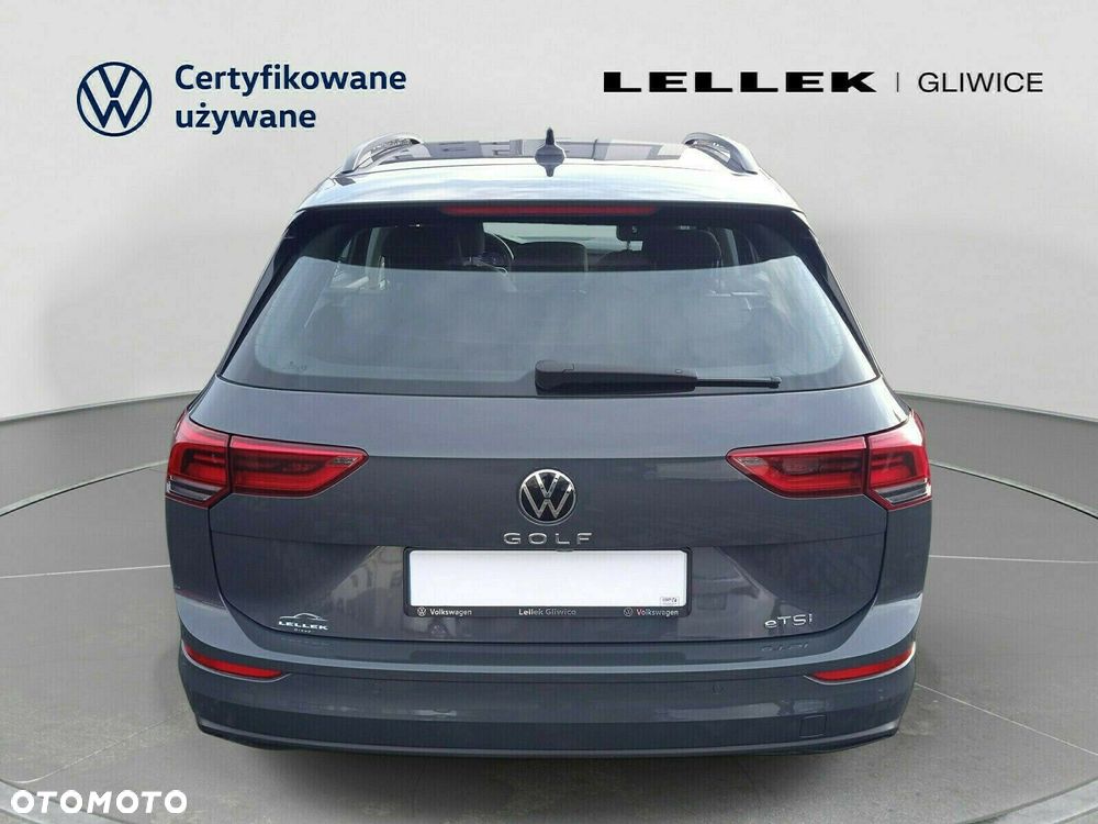 Volkswagen Golf - 6