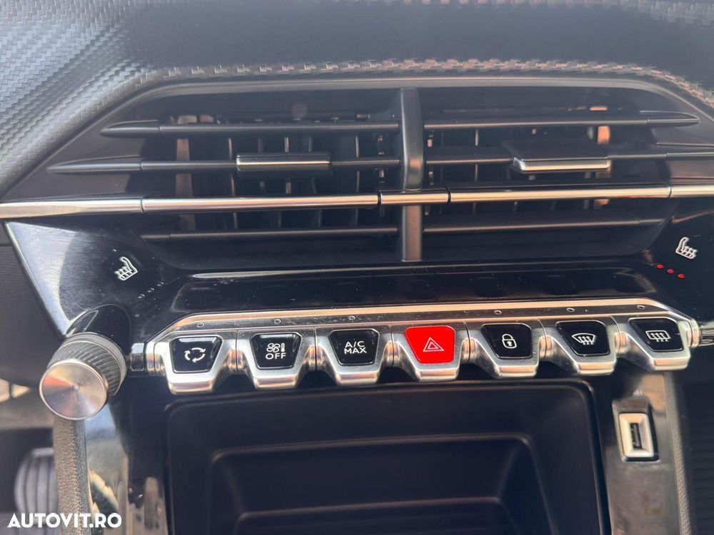 Peugeot 2008 1.2 L PureTech STT Allure - 14