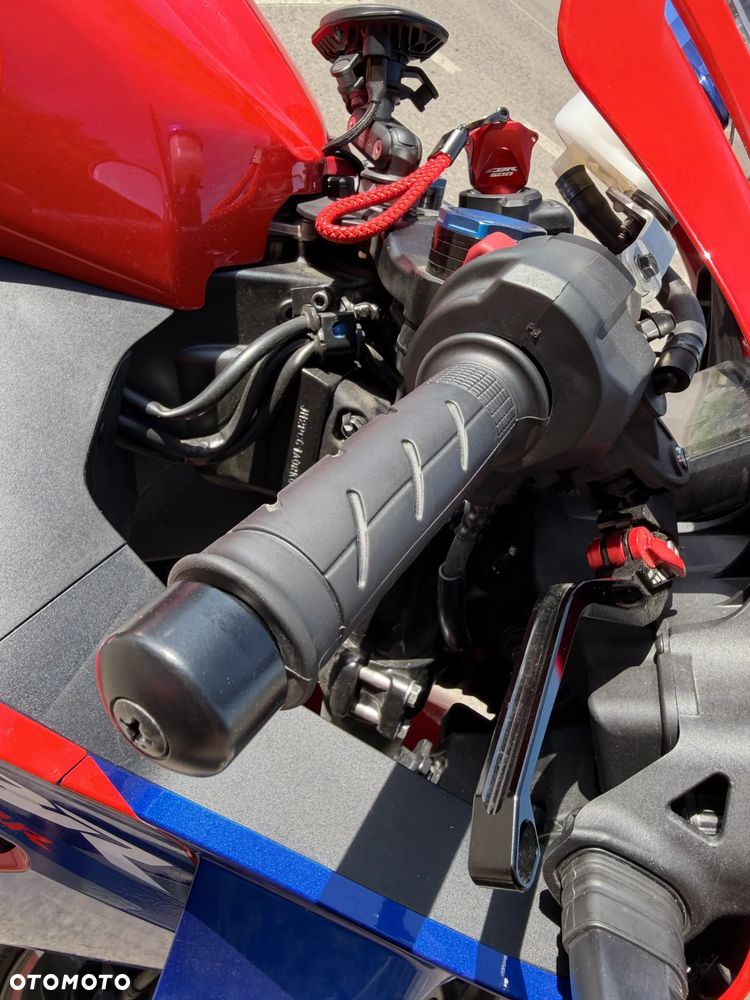 Honda CBR - 17