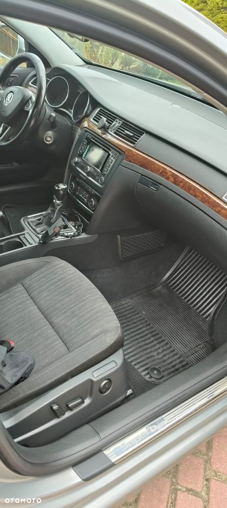 Skoda Superb 2.0 TDI Elegance - 8