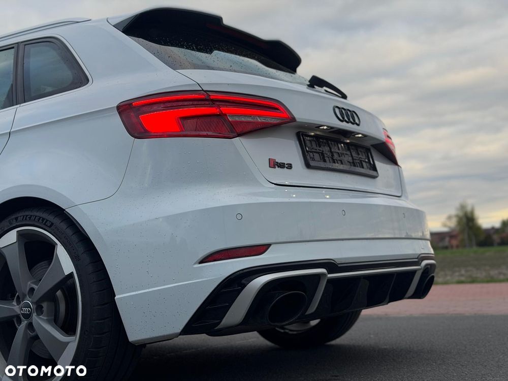 Audi RS Q3 Sportback - 9