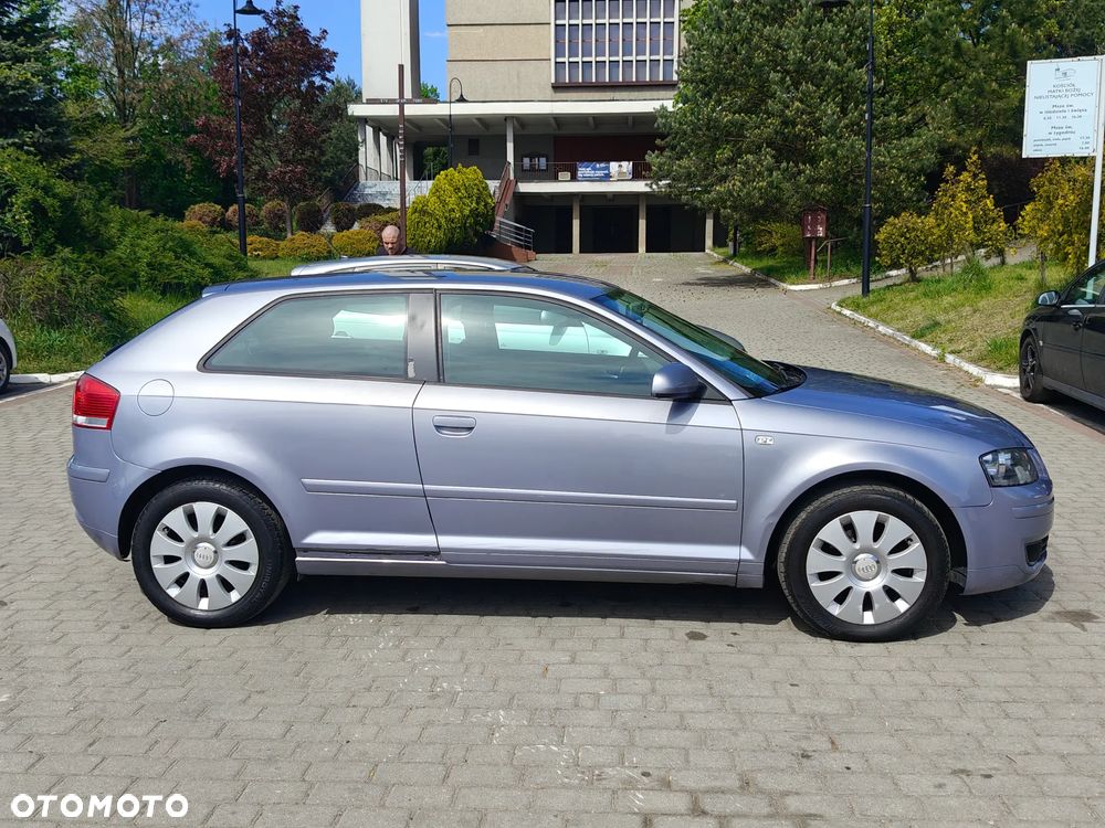 Audi A3 3-drzwiowe 1.9 TDI DPF S Line Sportpaket plus - 2
