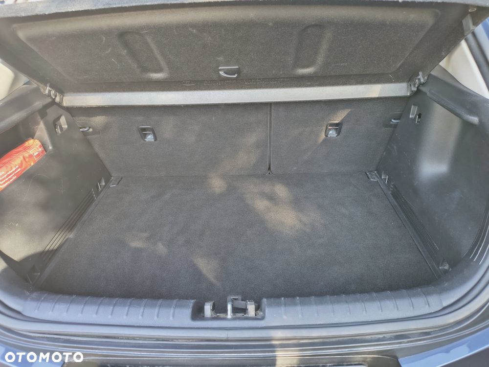 Kia Stonic 1.4 L - 11