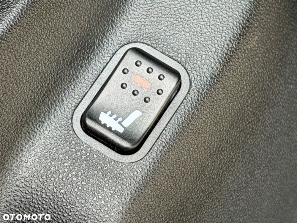 Fiat Doblo 1.4 T-Jet 16V First Edition - 24