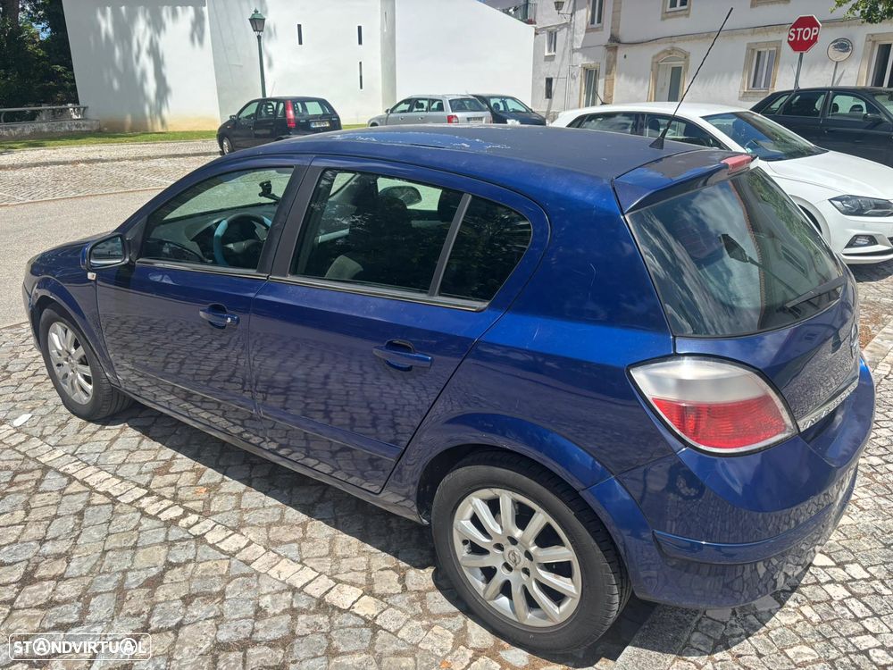 Opel Astra 1.7 CDTI Elegance - 3