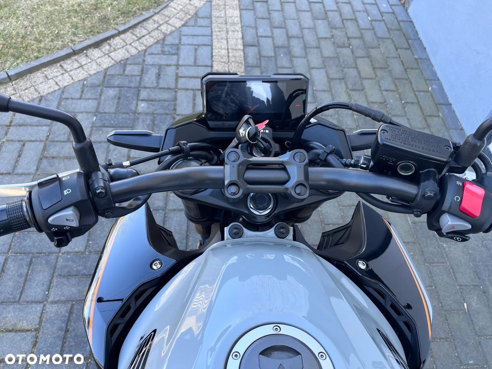 Honda CB - 18