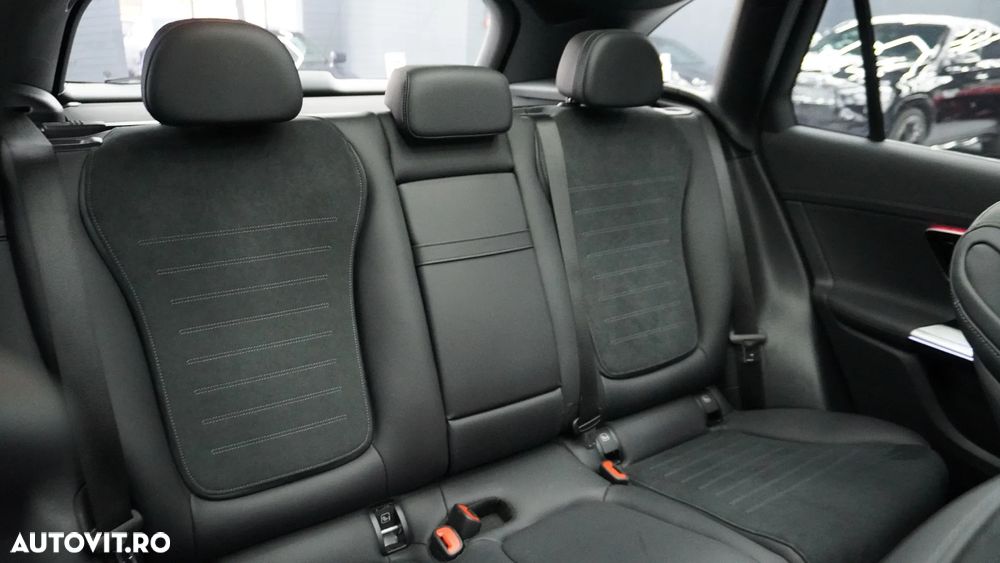 Mercedes-Benz GLC 300 4MATIC MHEV - 17