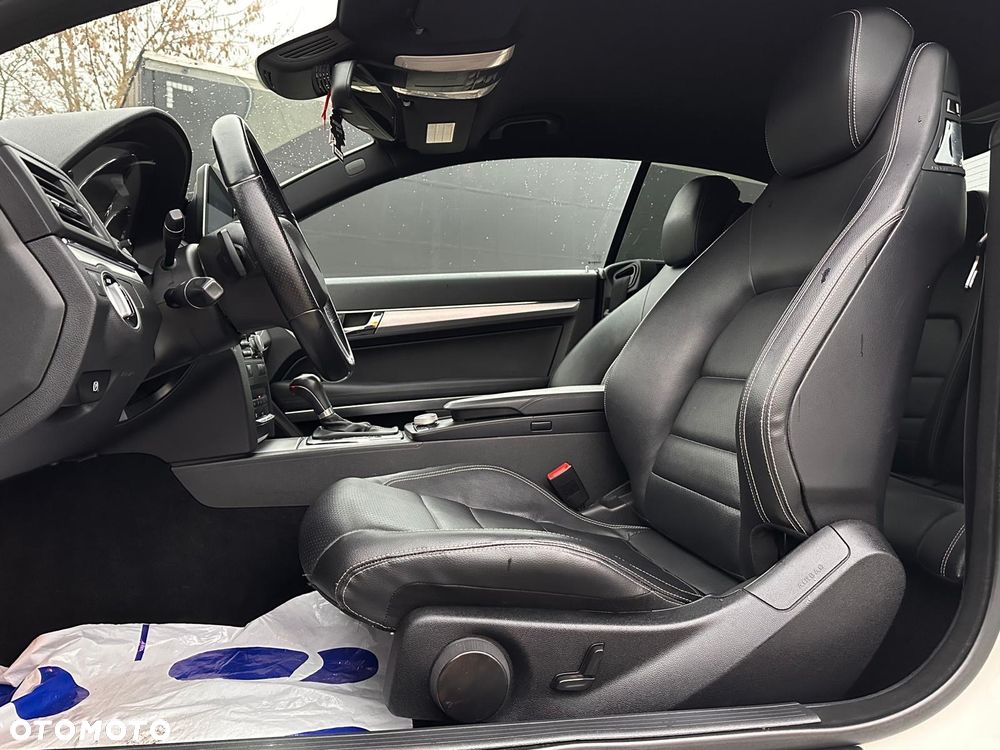 Mercedes-Benz Klasa E - 36