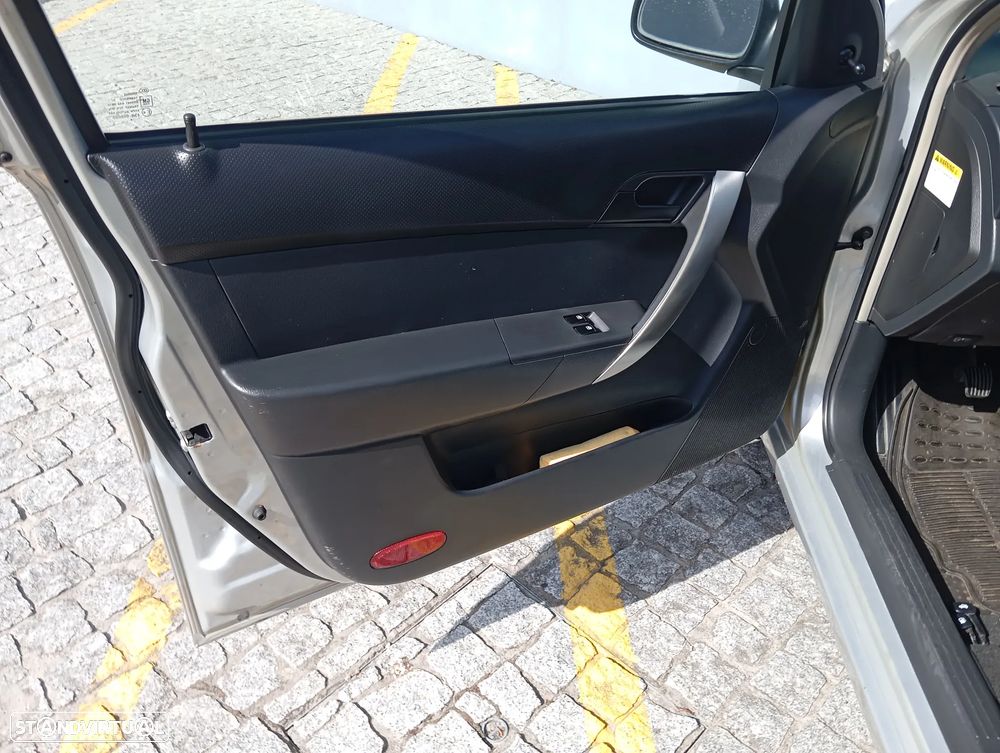 Chevrolet Aveo 1.2 L - 9