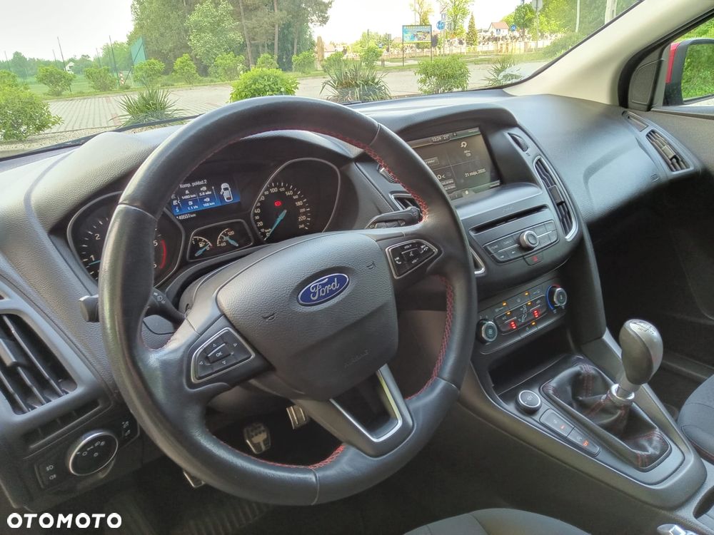 Ford Focus 2.0 TDCi ST-Line Red ASS - 12