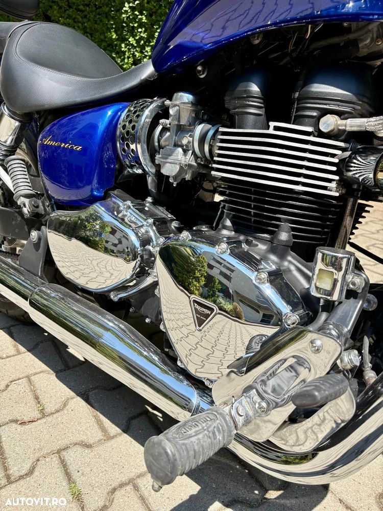 Triumph Bonneville - 5