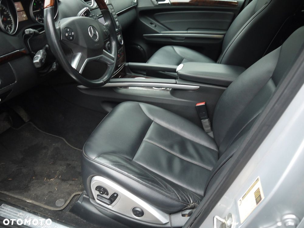 Mercedes-Benz GL 350 CDI BlueEff - 18