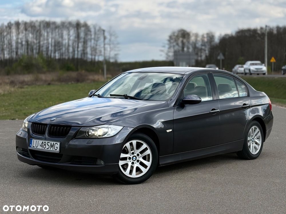 BMW Seria 3 320i - 3